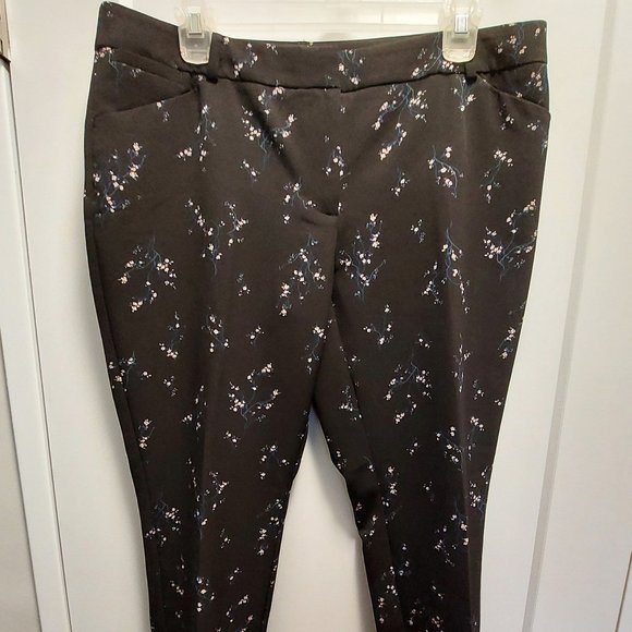 ** DONATED ** Women's Black w/Mini Florals Print Straight Leg Pant - Size 12 - Picture 6 of 12